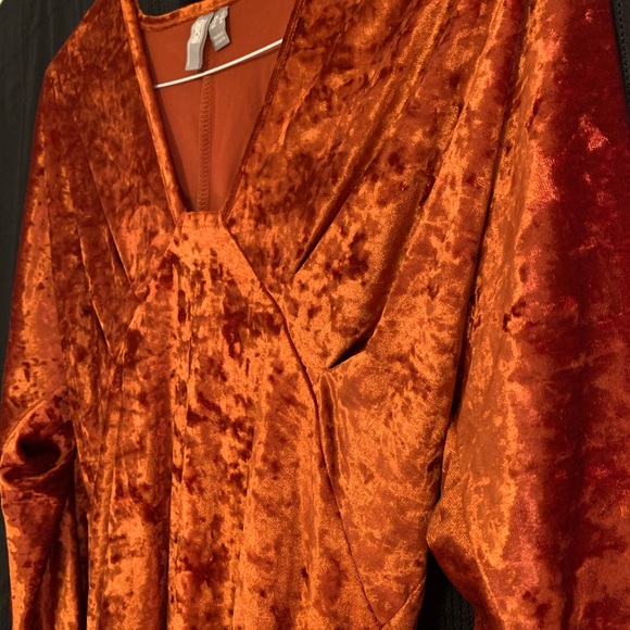 ASOS velvet dress - Picture 3 of 5